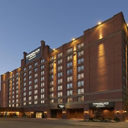 Towneplace Suites By Marriott Windsor Exteriör bild