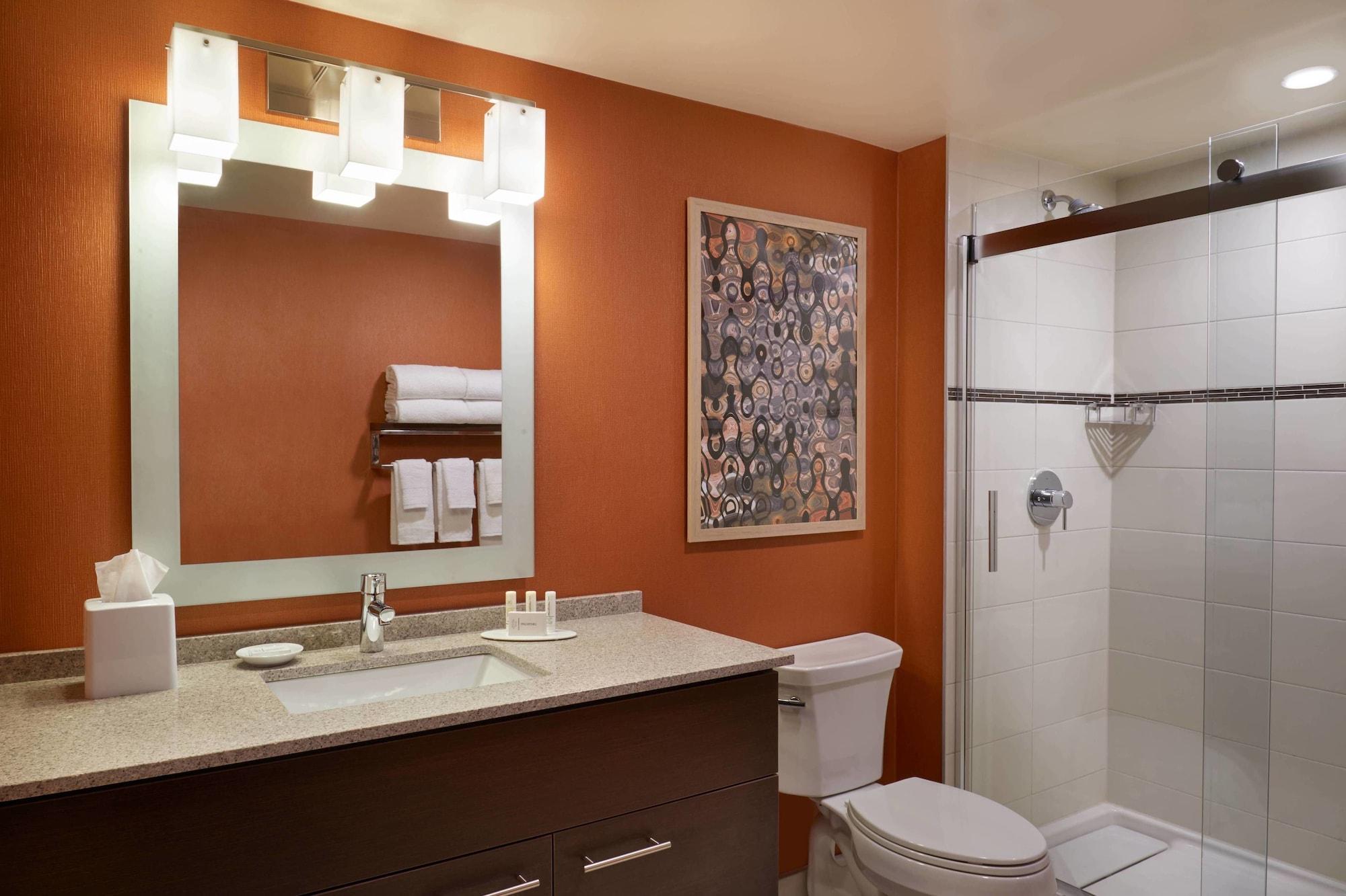 Towneplace Suites By Marriott Windsor Exteriör bild