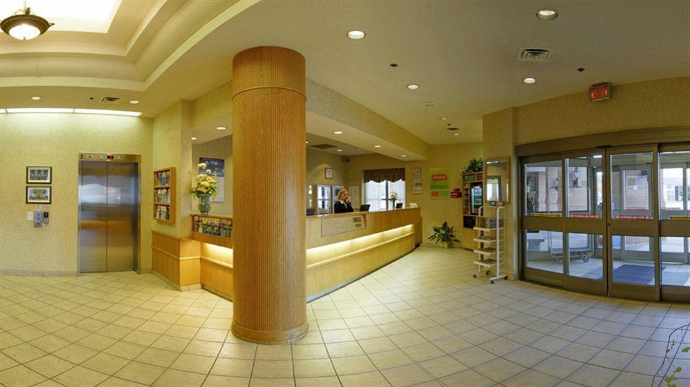 Towneplace Suites By Marriott Windsor Exteriör bild
